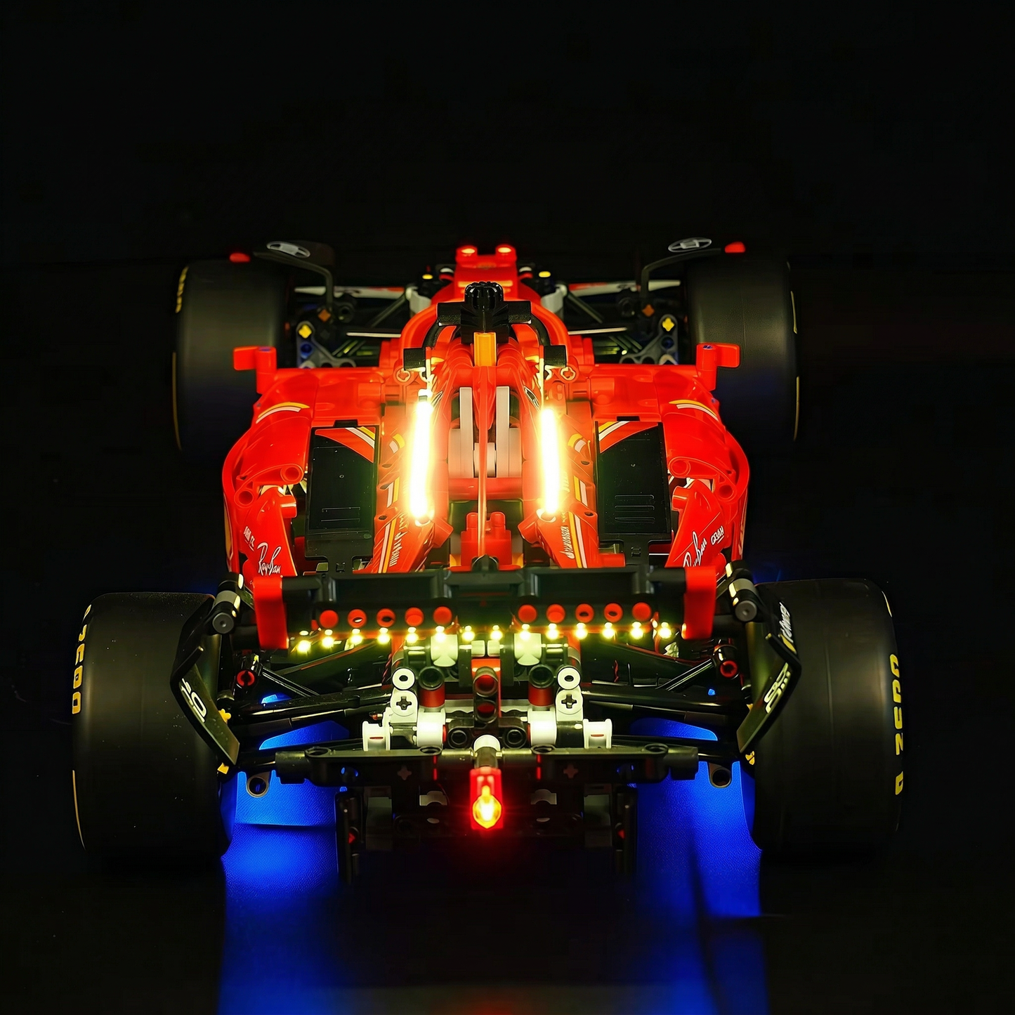 Kit de Ilumina&ccedil;&atilde;o para a F&oacute;rmula-1 Ferrari SF24 (1361 pe&ccedil;as)