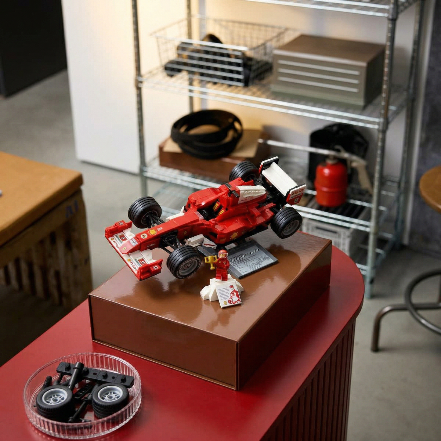 Ferrari F2004 - Michael Schumacher (735 pe&ccedil;as)