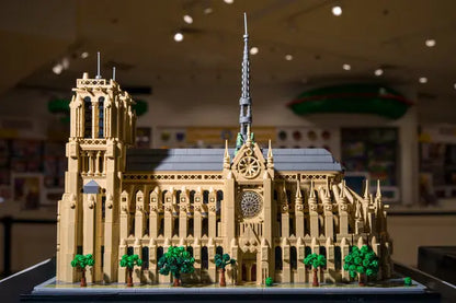 Catedral de Notre-Dame de Paris (4383 pe&ccedil;as)