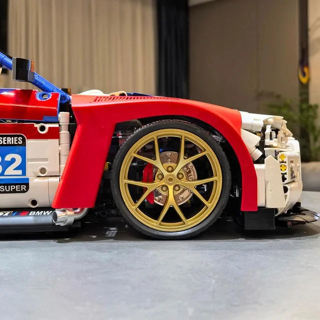 BMW M4 GT4 (4556 pe&ccedil;as)