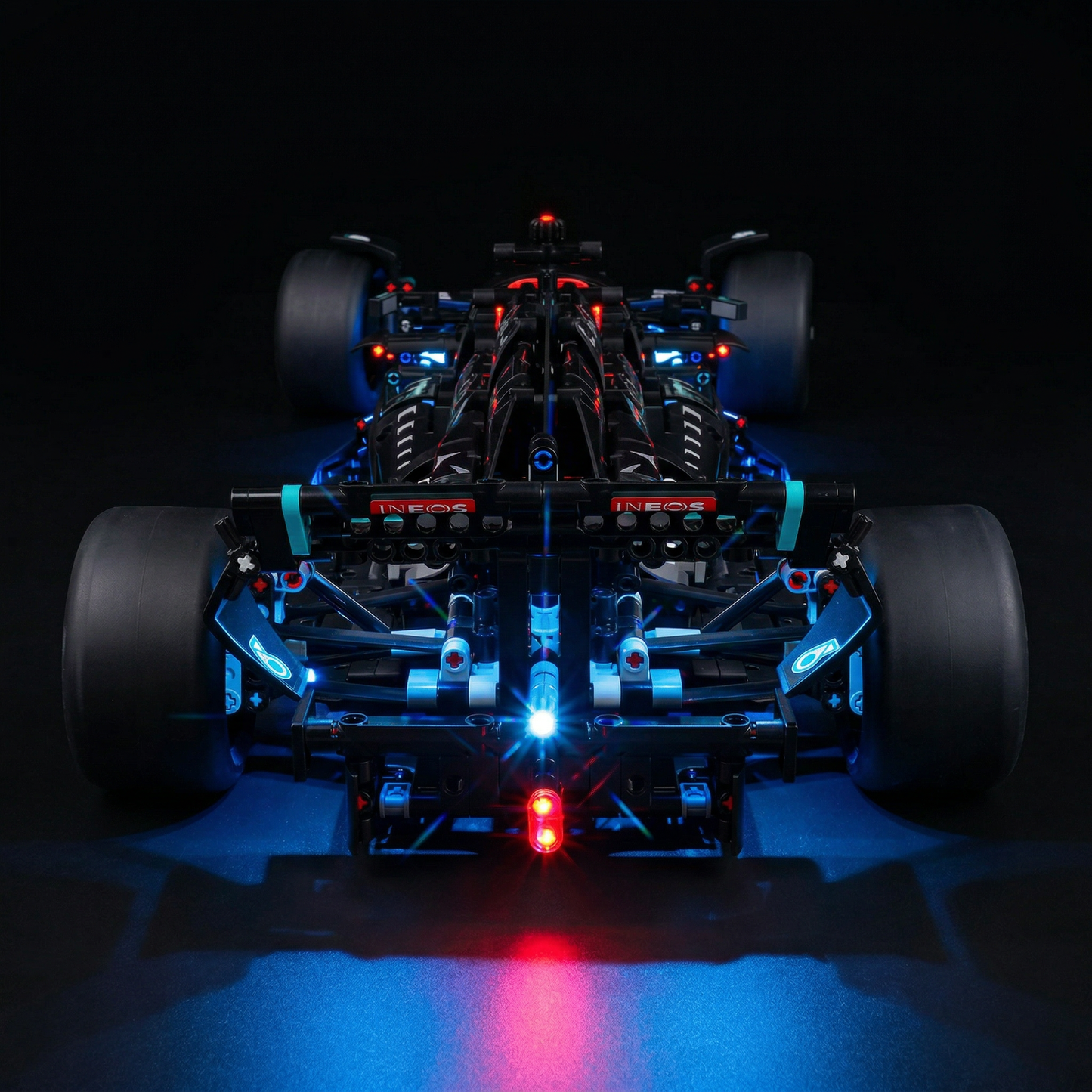 Kit de Ilumina&ccedil;&atilde;o para a F&oacute;rmula-1 Mercedes AMG W14 (1642 pe&ccedil;as)