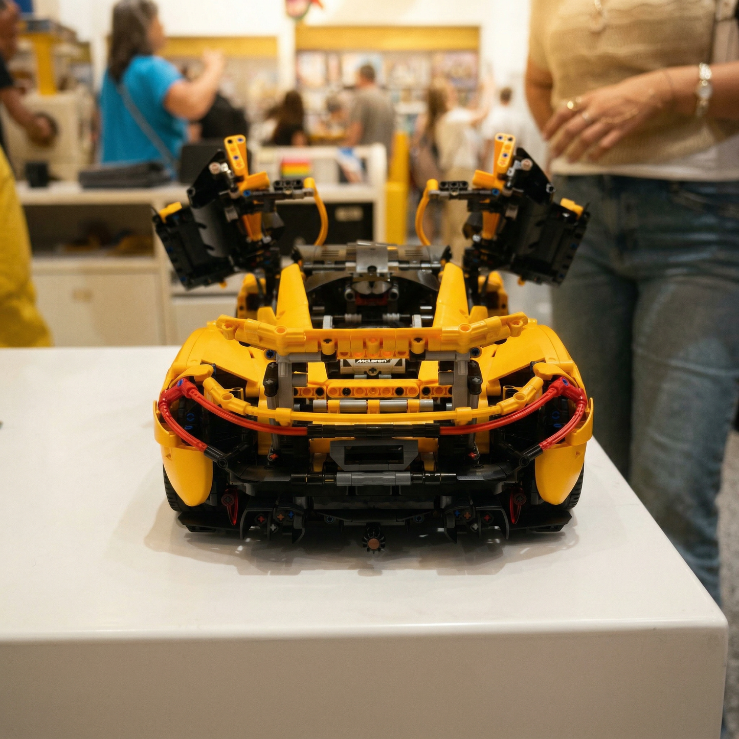 McLaren P1 (3893 pe&ccedil;as)