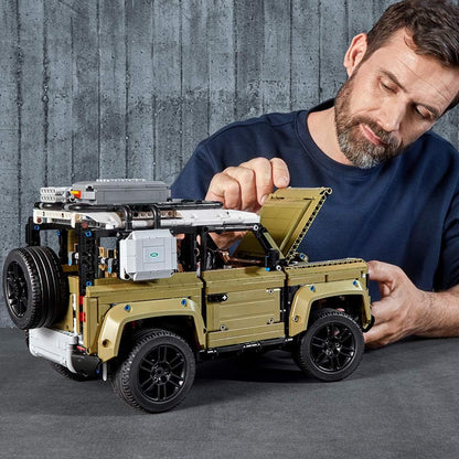 Land Rover Defender (2573 pe&ccedil;as)