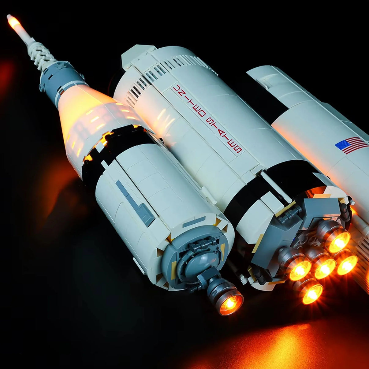 Kit de Ilumina&ccedil;&atilde;o para o Saturno V (1969 pe&ccedil;as)