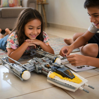 Star Wars - Y-Wing Starfighter (691 pe&ccedil;as)