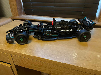 F&oacute;rmula 1 - Mercedes AMG W14 (1642 pe&ccedil;as)