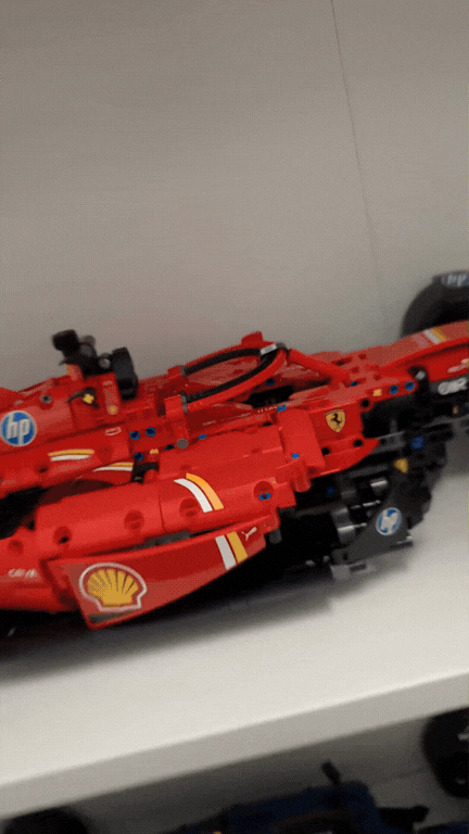 Compre Junto Ferrari SF24, Red Bull RB20 e McLaren MCL39 - anima&ccedil;&atilde;o 3