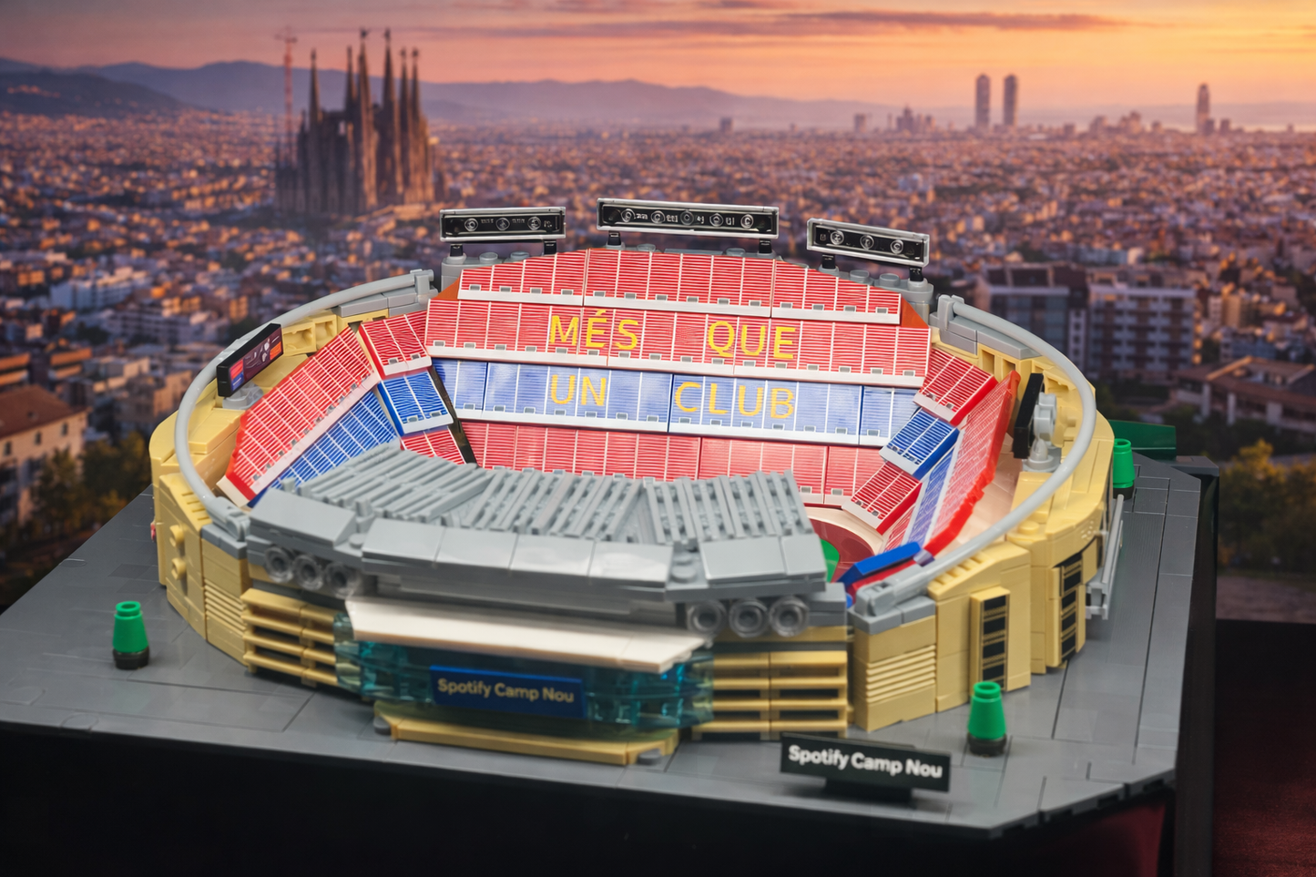 Est&aacute;dio Camp Nou do Barcelona FC (728 pe&ccedil;as)