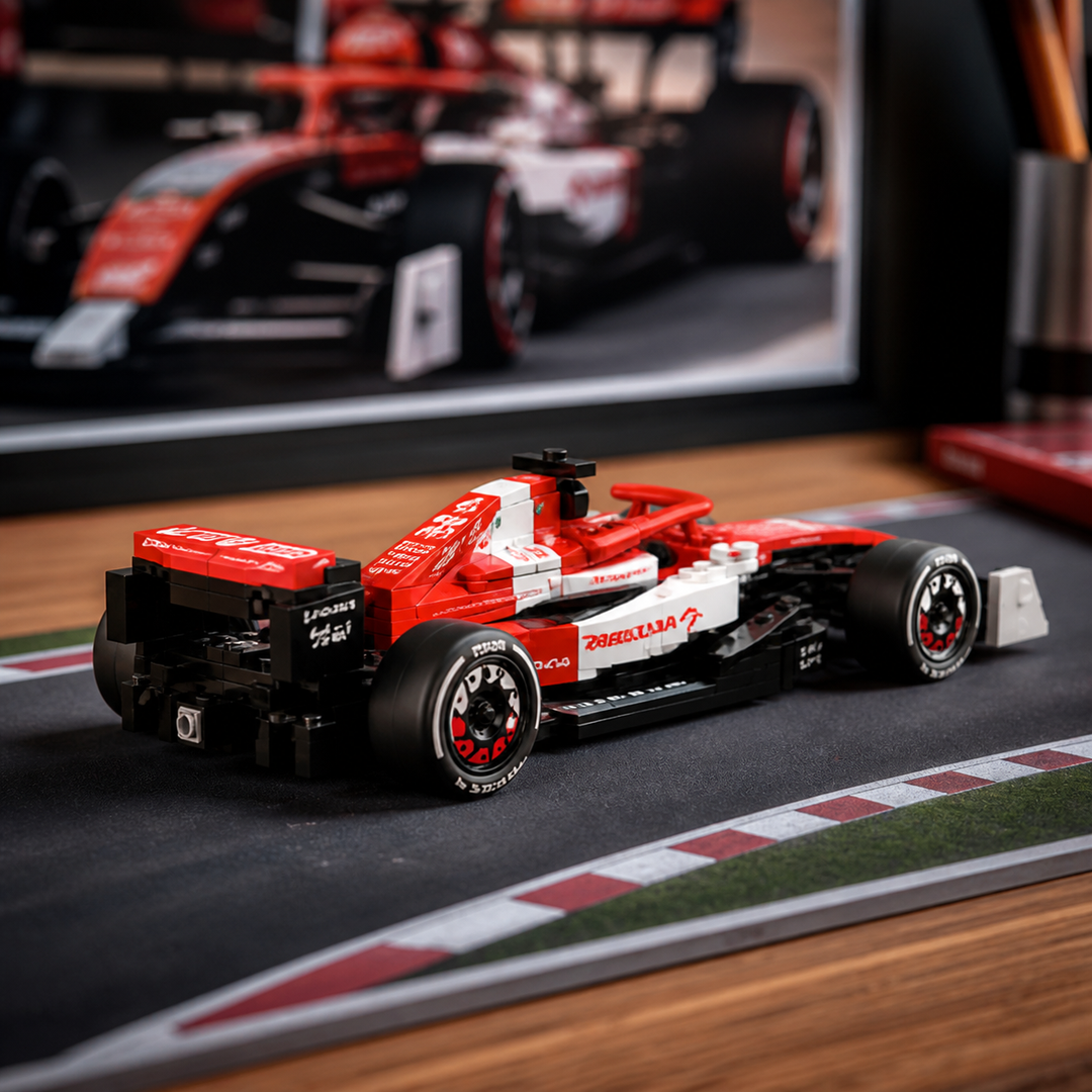 F&oacute;rmula 1 - Alfa Romeo C42 (340 pe&ccedil;as)