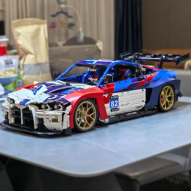 BMW M4 GT4 (4556 pe&ccedil;as)