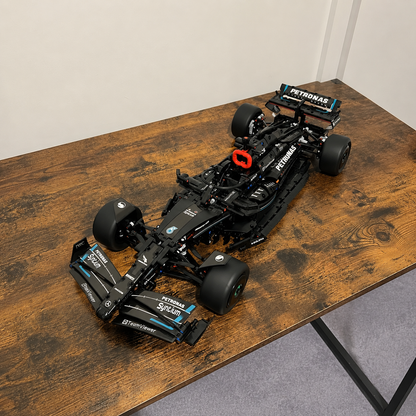 F&oacute;rmula 1 - Mercedes AMG W14 (1642 pe&ccedil;as)