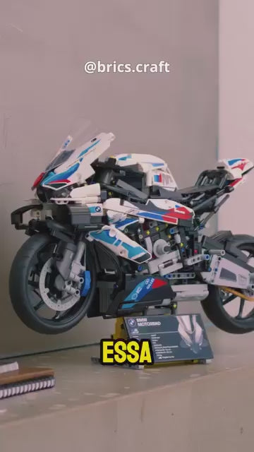 BMW M 1000 RR (1920 pe&ccedil;as)