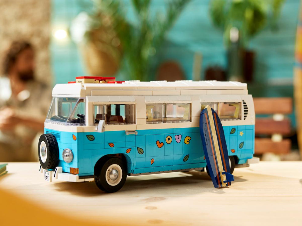 Volkswagen T2 Camper Van (2200 pe&ccedil;as)