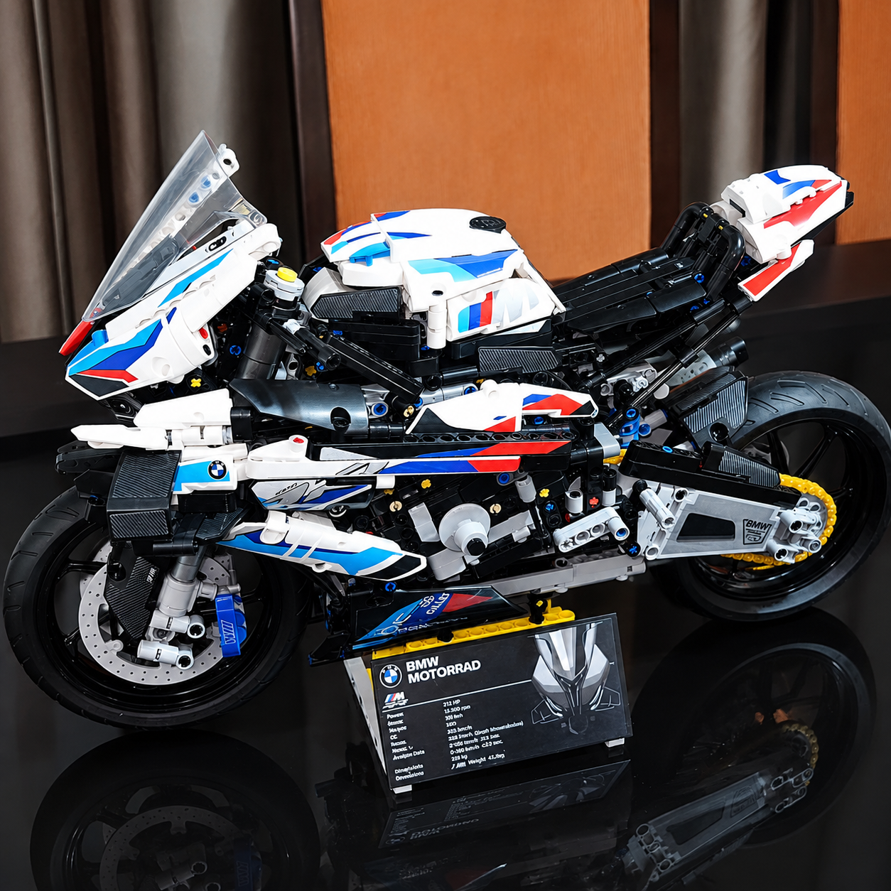 BMW M 1000 RR (1920 pe&ccedil;as)