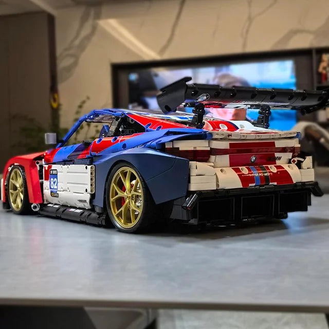 BMW M4 GT4 (4556 pe&ccedil;as)