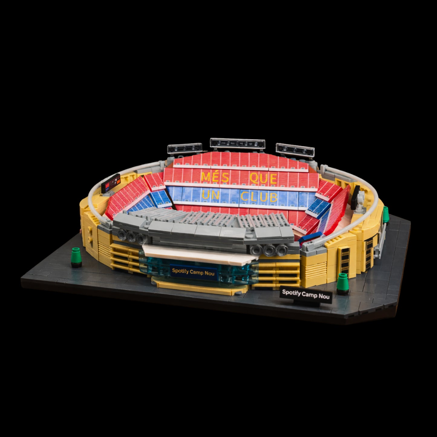 Est&aacute;dio Camp Nou do Barcelona FC (728 pe&ccedil;as)