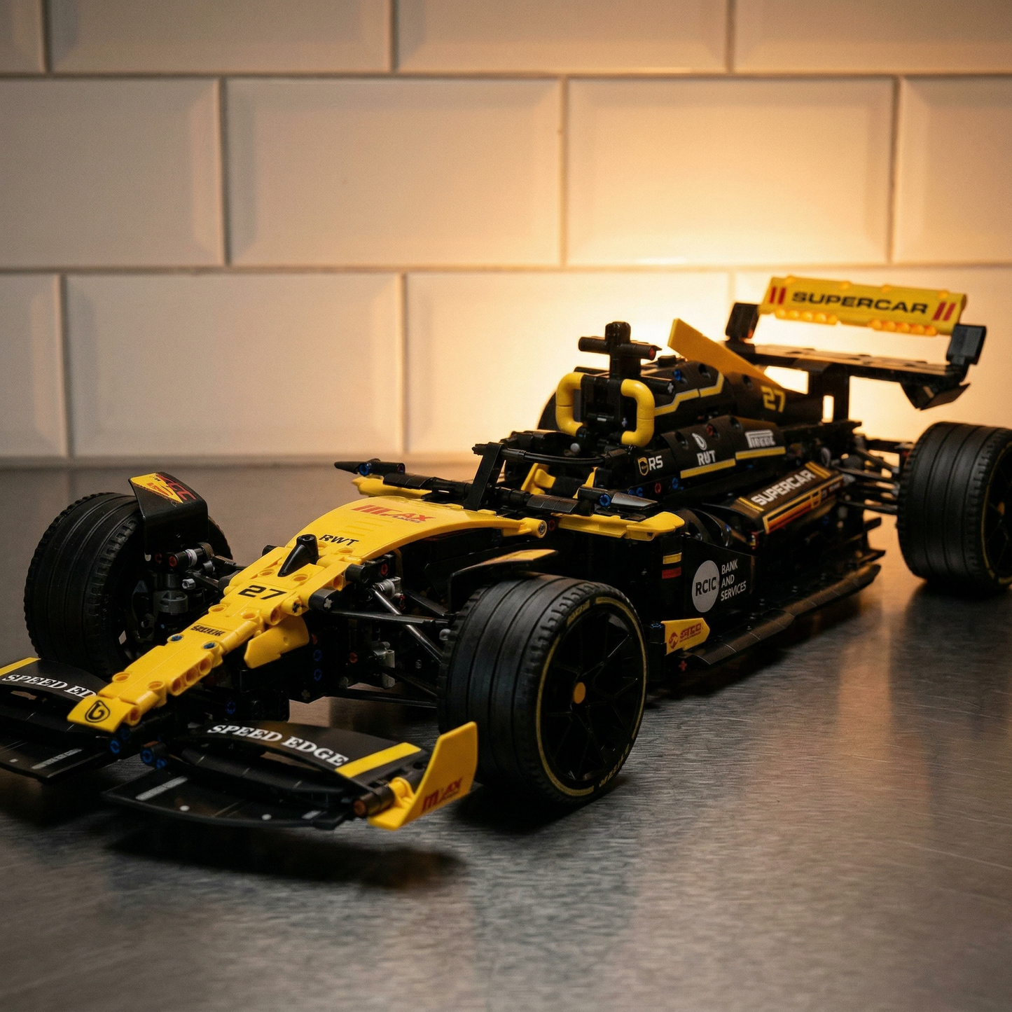 F&oacute;rmula 1 - Renault RS20 (1650 pe&ccedil;as)