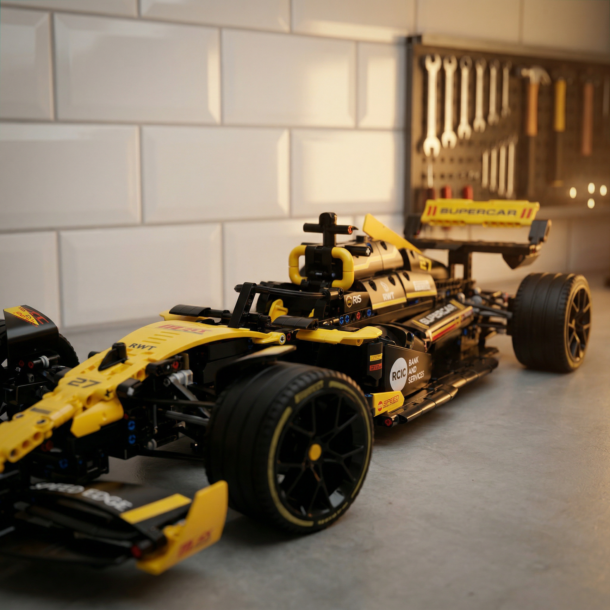 F&oacute;rmula 1 - Renault RS20 (1650 pe&ccedil;as)