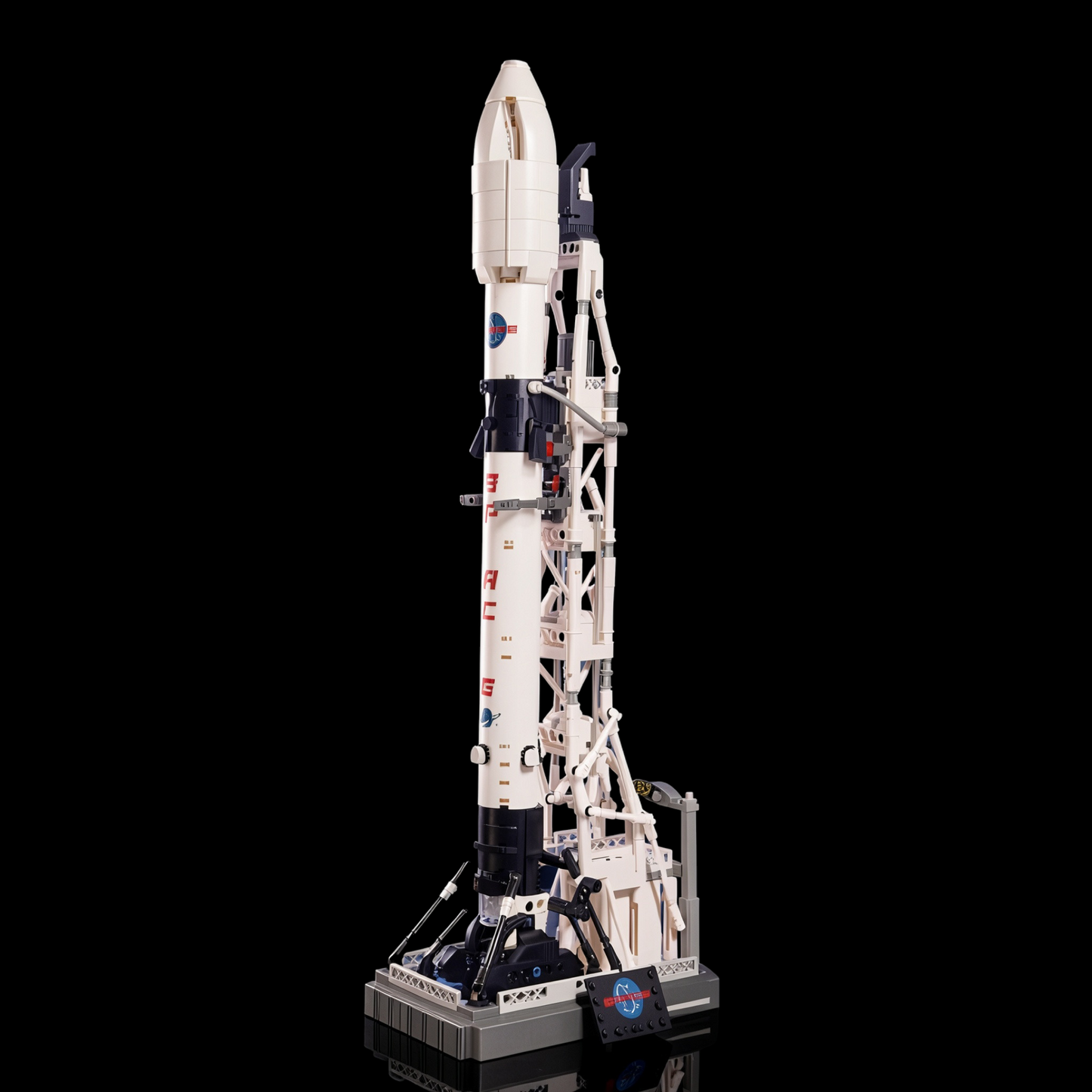 Foguete Espacial SpaceX Falcon 9 (869 pe&ccedil;as)
