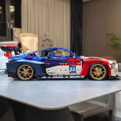 BMW M4 GT4 (4556 pe&ccedil;as)