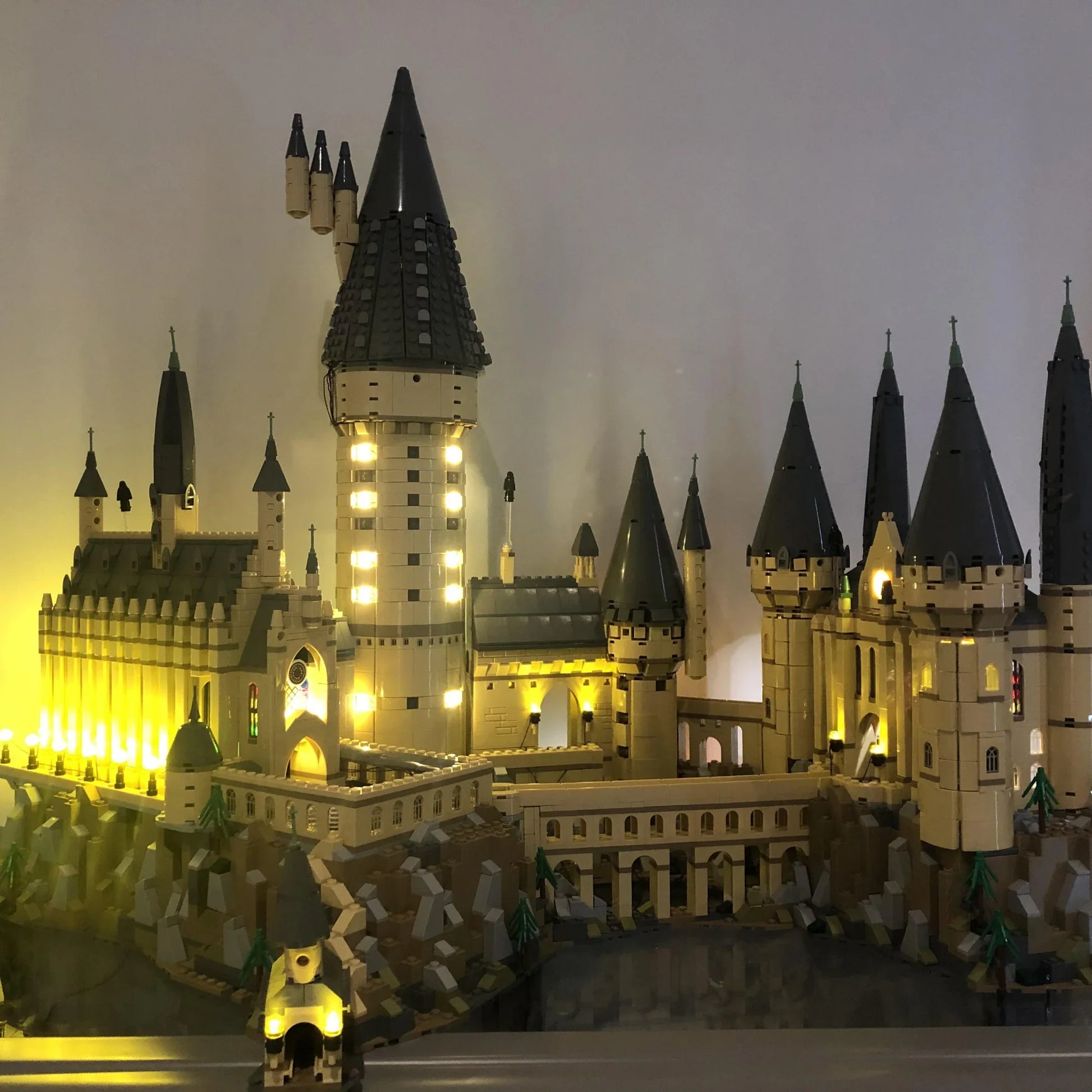 Kit de Ilumina&ccedil;&atilde;o para o Castelo de Hogwarts (6020 pe&ccedil;as)